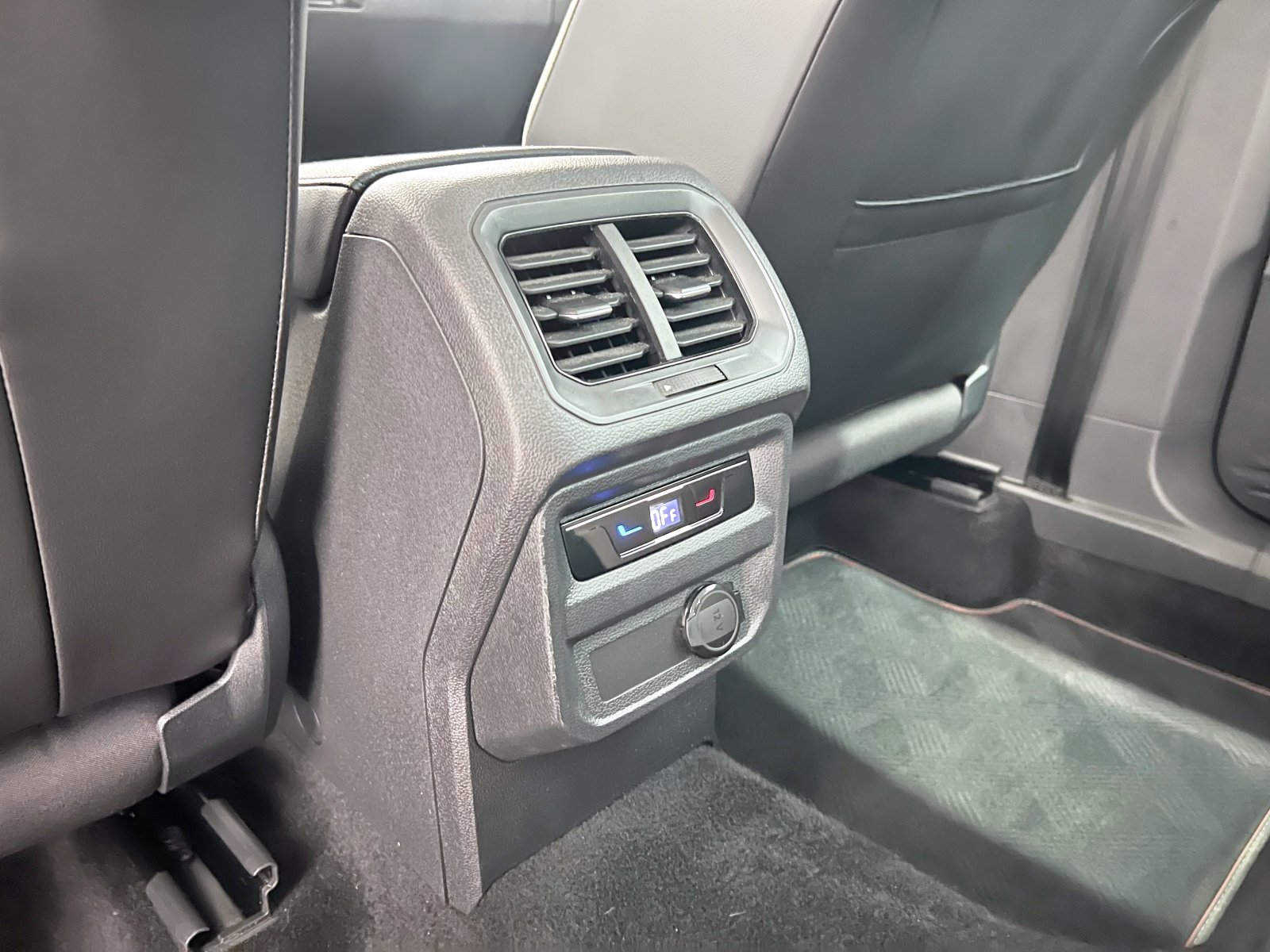 VOLKSWAGEN TIGUAN Urban Sport 1.5 TSI 110 kW (150 CV) 40 