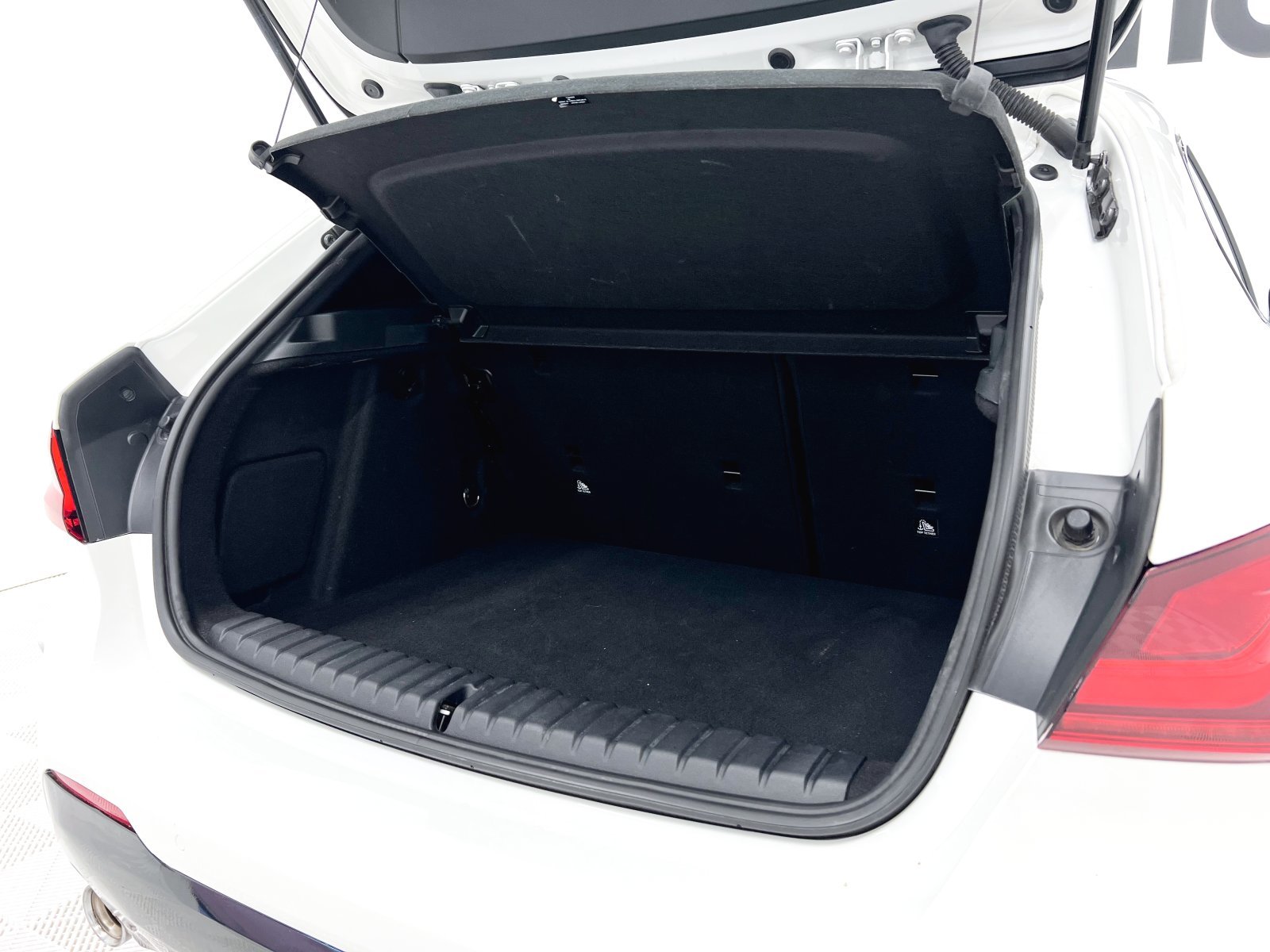 BMW SERIE 1 118i 100 kW (136 CV) 15