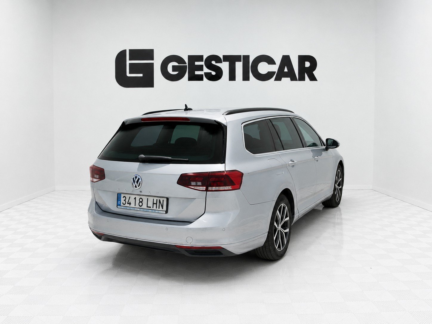 VOLKSWAGEN PASSAT Executive 2.0 TDI 110 kW (150 CV) DSG 2