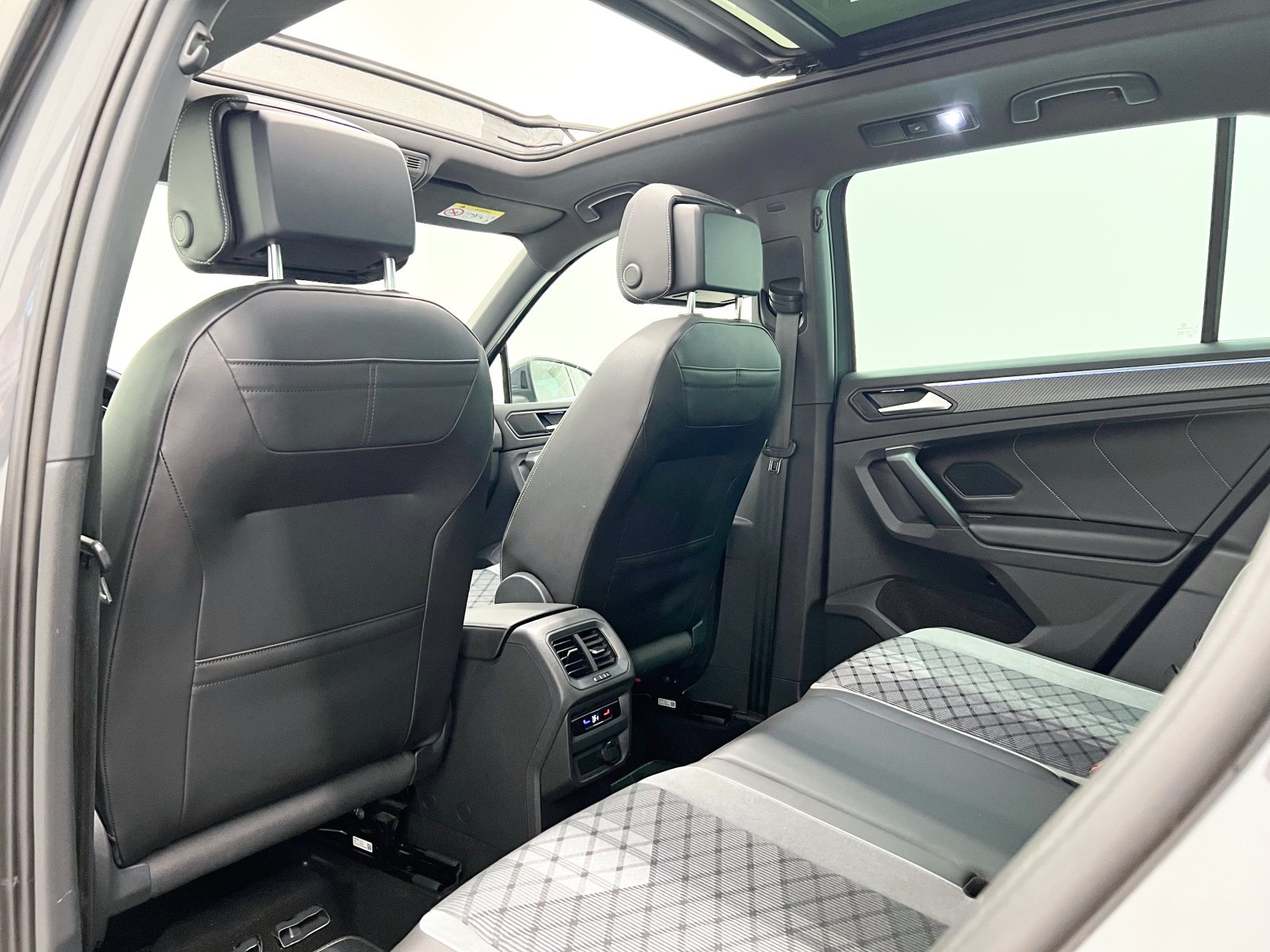 VOLKSWAGEN TIGUAN R-Line 2.0 TDI 110 kW (150 CV) DSG 32