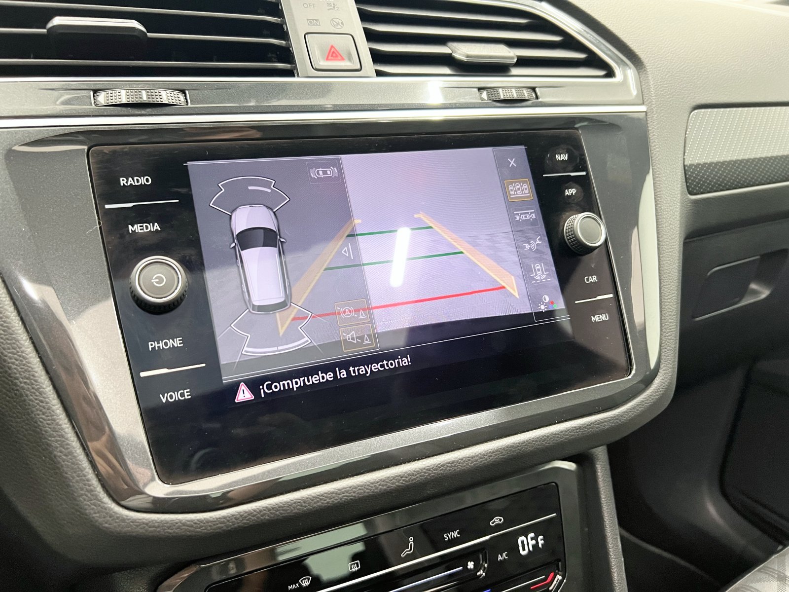 VOLKSWAGEN TIGUAN R-Line 2.0 TDI 110 kW (150 CV) DSG 23