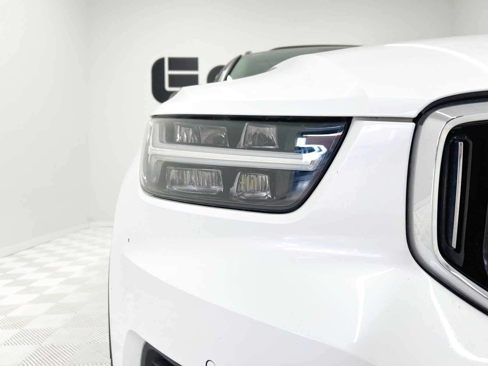 VOLVO XC40 D3 Inscription Auto 110 kW (150 CV) 4 