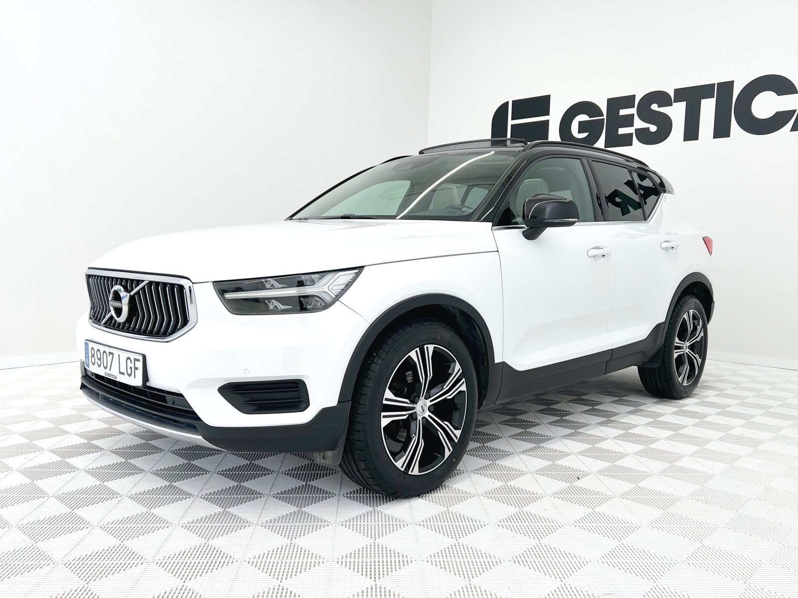 VOLVO XC40 D3 Inscription Auto 110 kW (150 CV) 9 