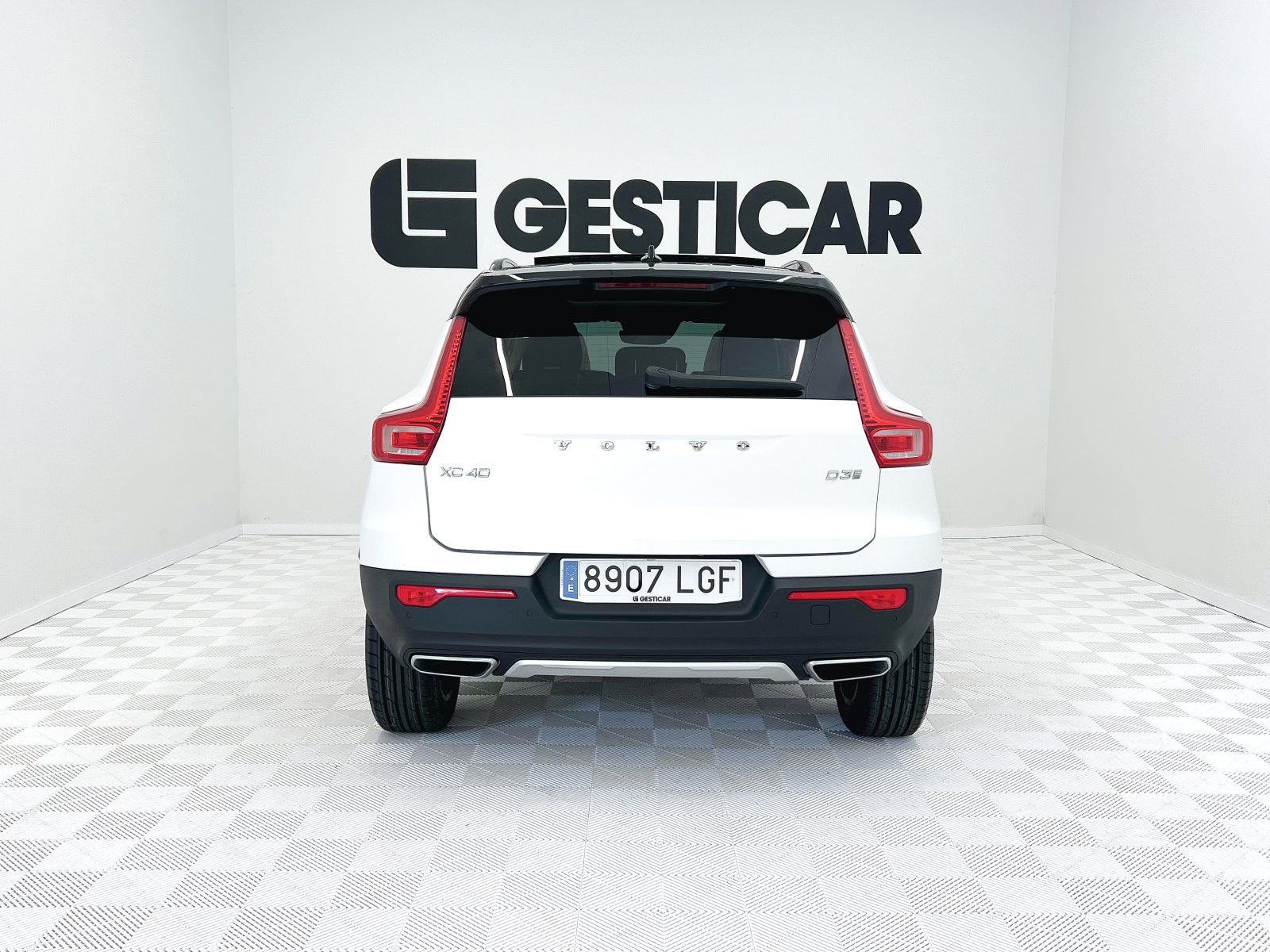 VOLVO XC40 D3 Inscription Auto 110 kW (150 CV) 13 