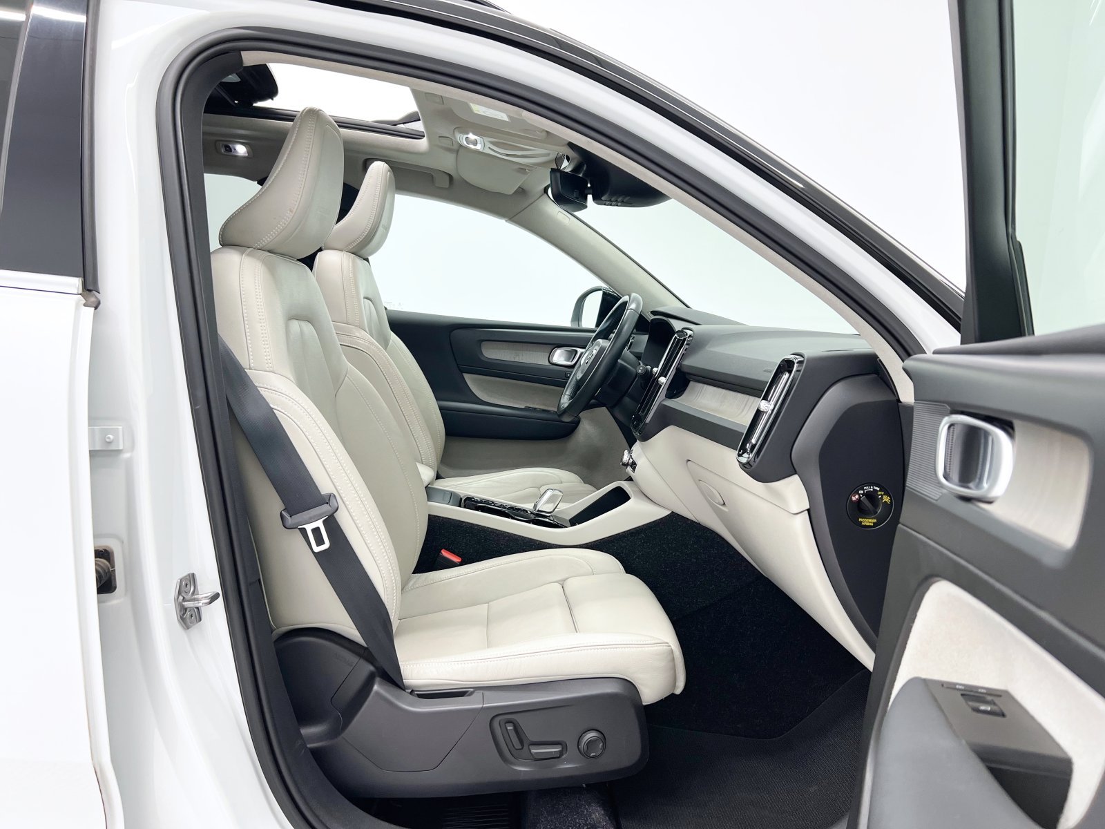 VOLVO XC40 D3 Inscription Auto 110 kW (150 CV) 42 