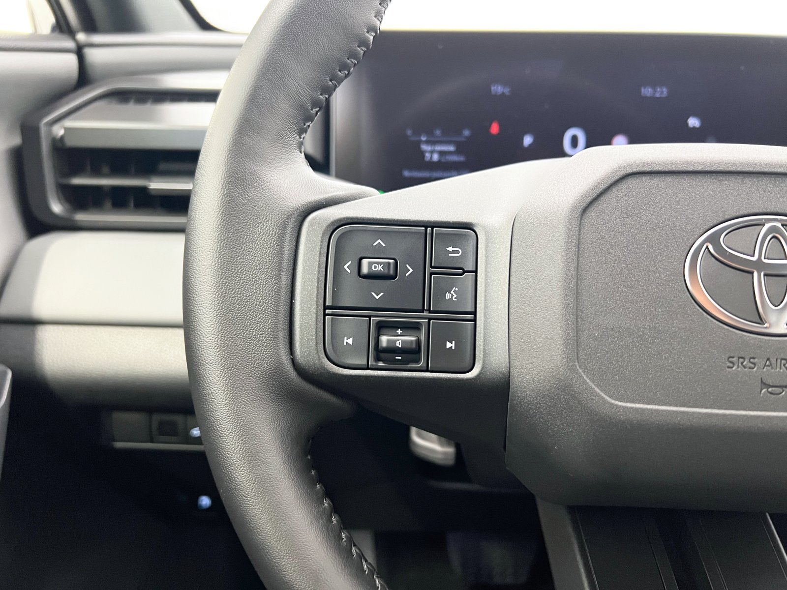 TOYOTA RAV4 200 Hybrid Spirit 4x2 e-CVT 136 kW (185 CV) 29 