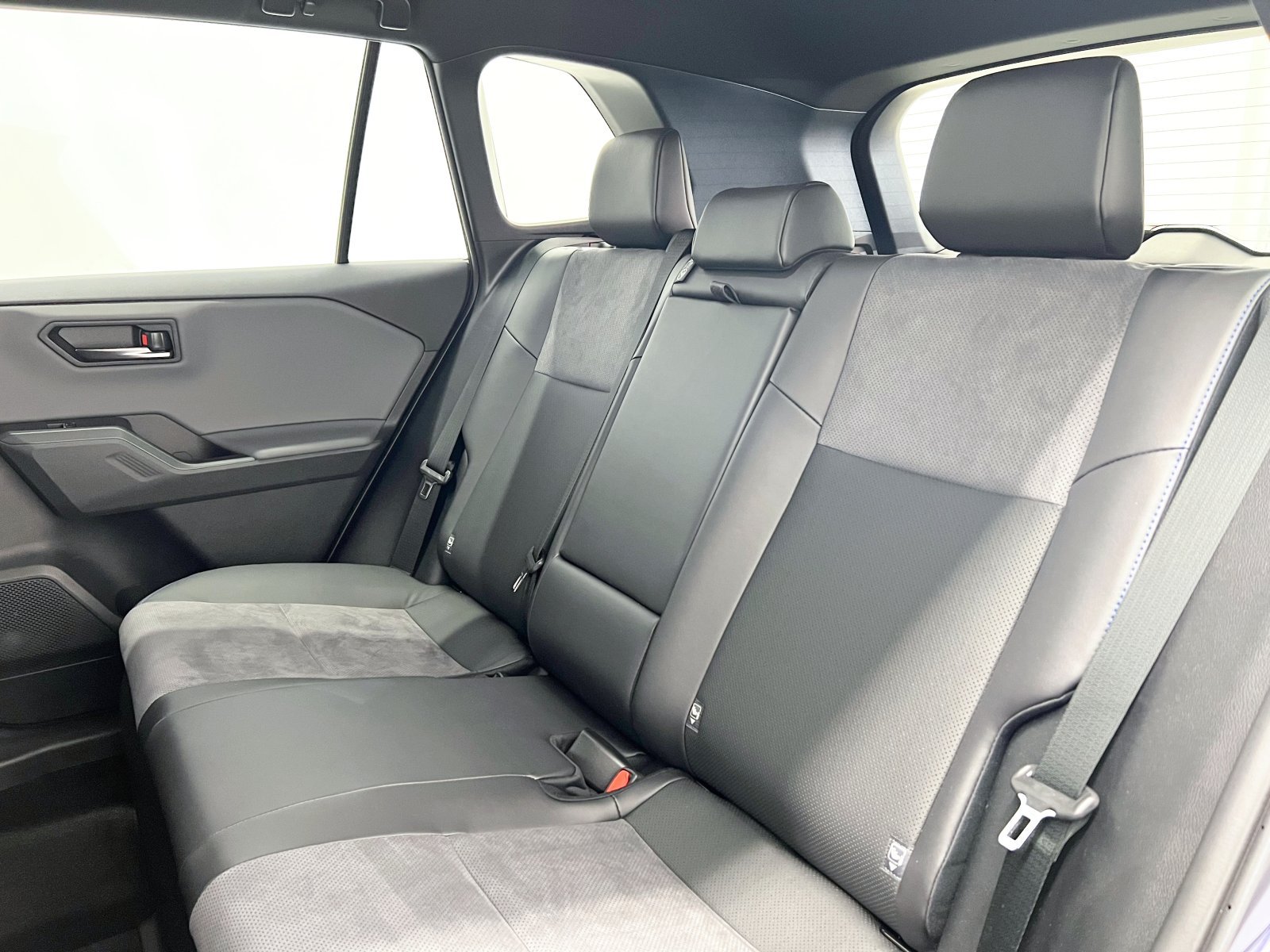 TOYOTA RAV4 200 Hybrid Spirit 4x2 e-CVT 136 kW (185 CV) 39 