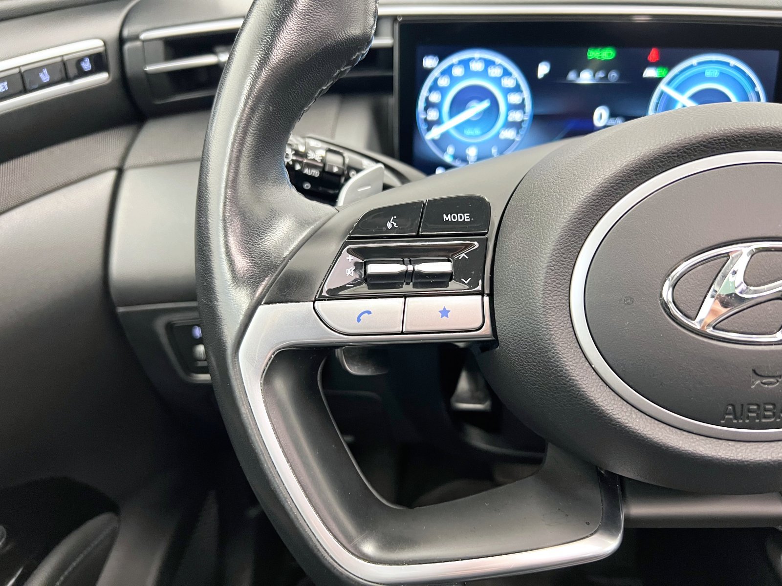 HYUNDAI TUCSON 1.6 TGDI PHEV Style 4x4 Auto 195 kW (265 CV) 31 