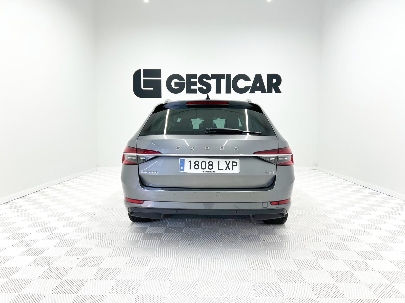 SKODA SUPERB 2.0 TDI Style 4x4 DSG 147 kW (200 CV) 12 