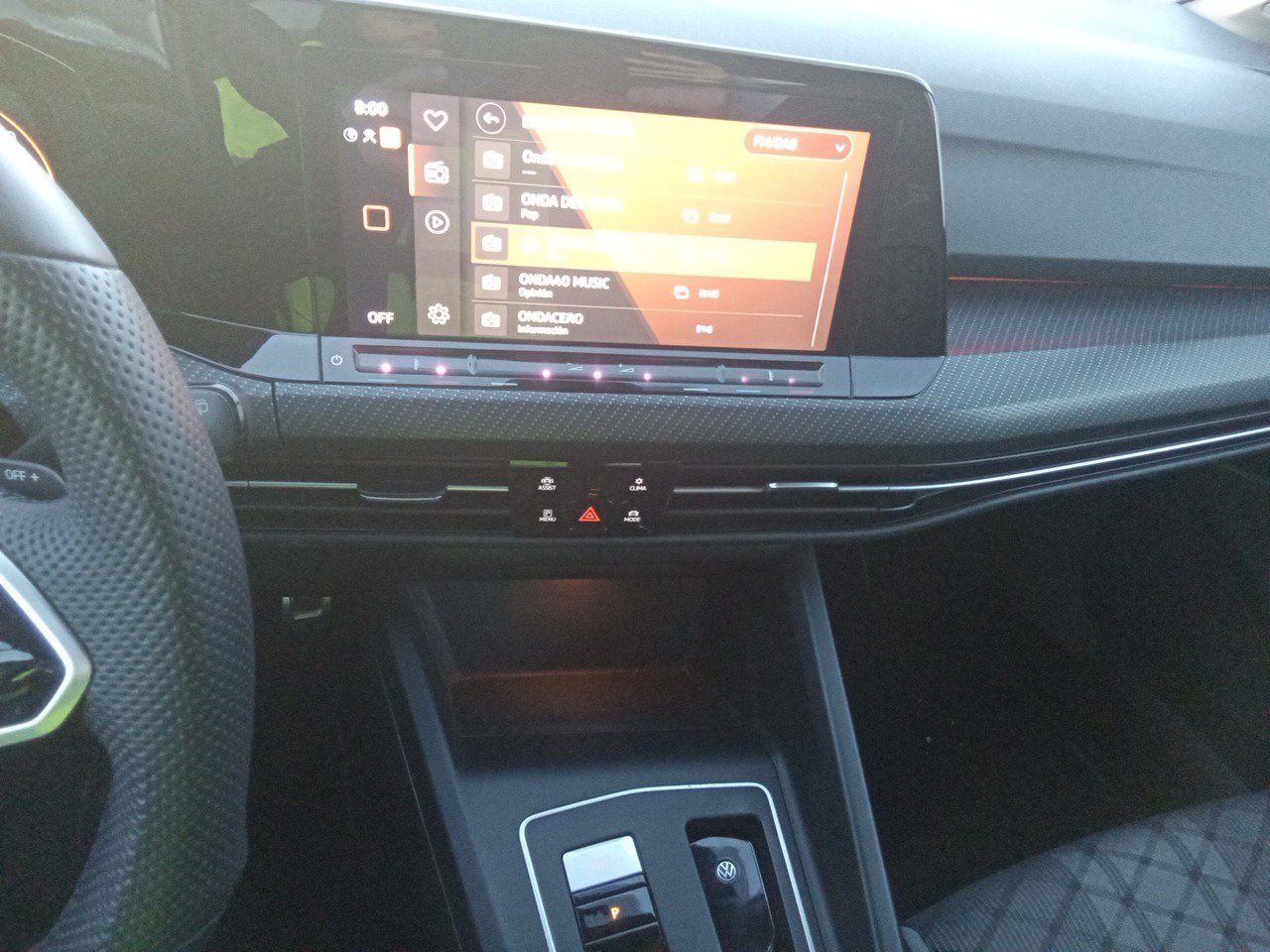 VOLKSWAGEN GOLF R-LINE 2.0 TDI  DSG VARIANT 4 