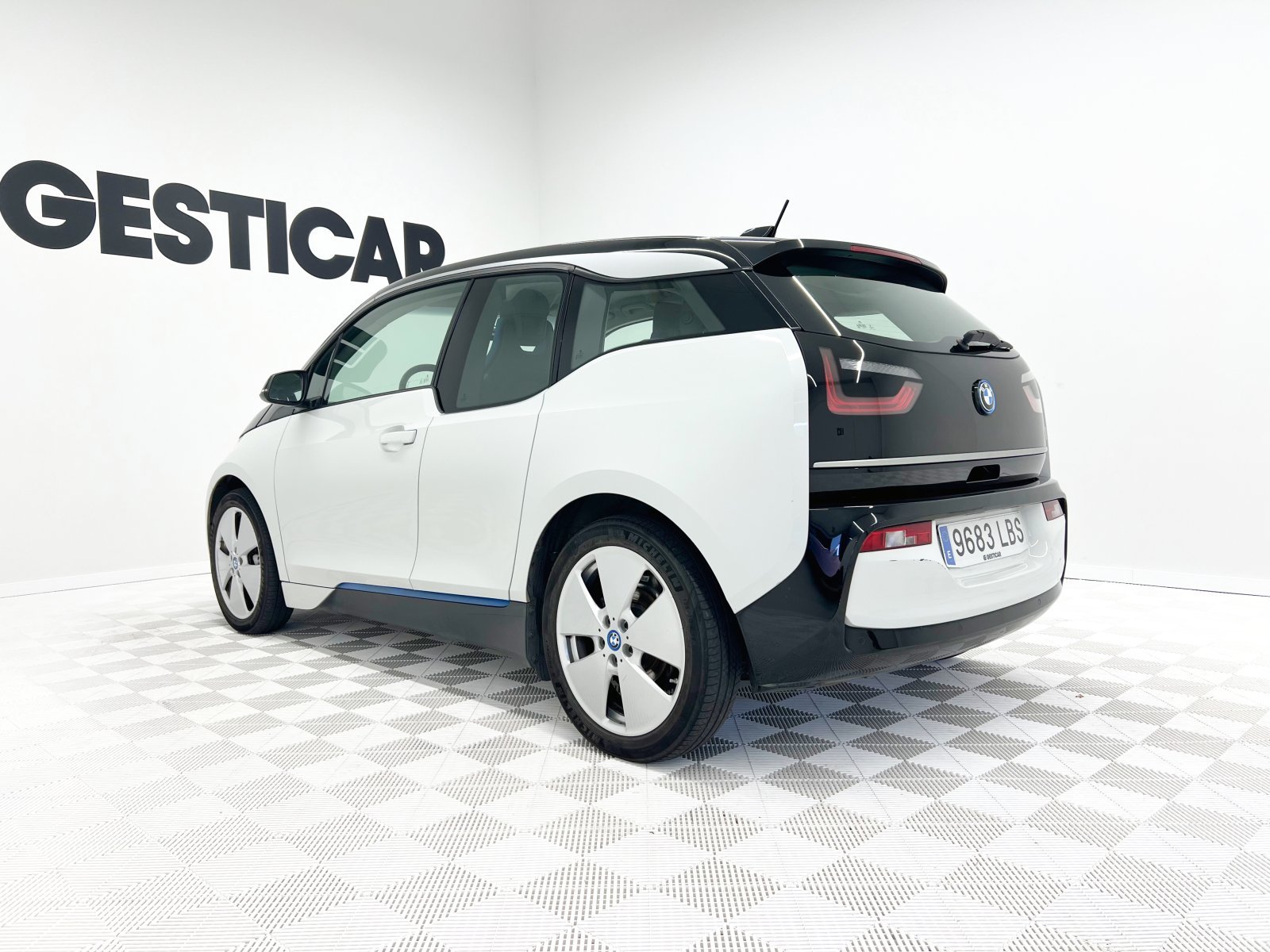 BMW I3 9