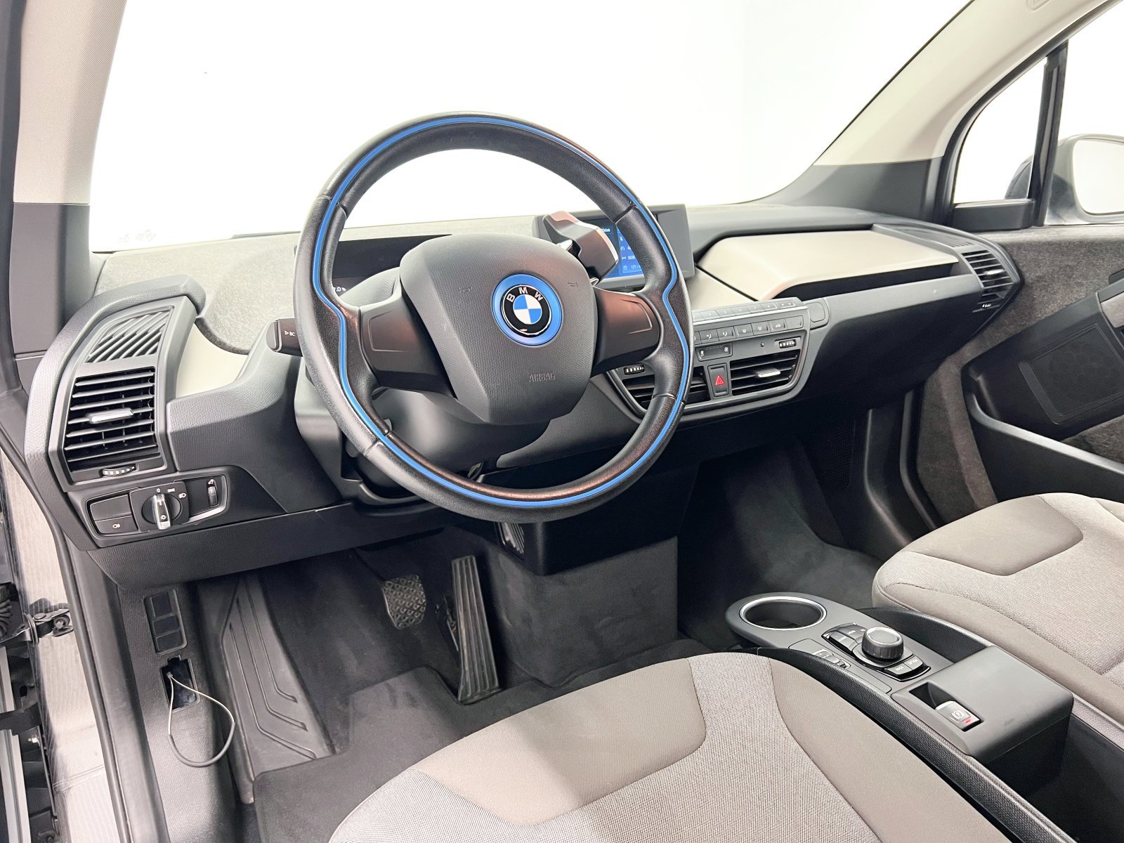 BMW I3 24