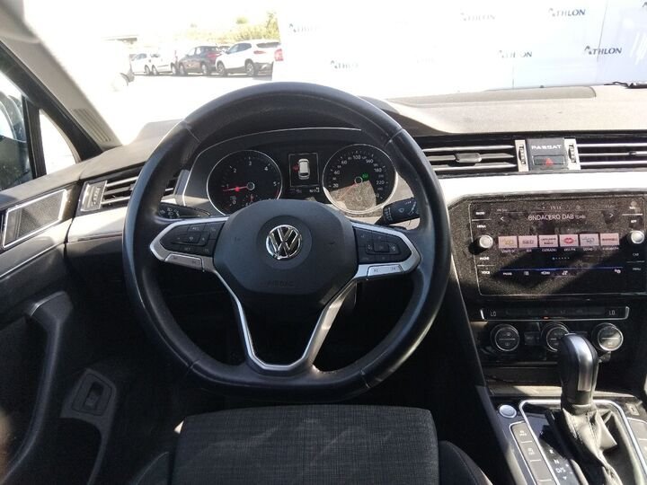 VOLKSWAGEN PASSAT Executive 2.0 TDI 110 kW (150 CV) DSG 5