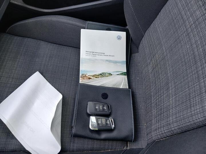 VOLKSWAGEN PASSAT Executive 2.0 TDI 110 kW (150 CV) DSG 8