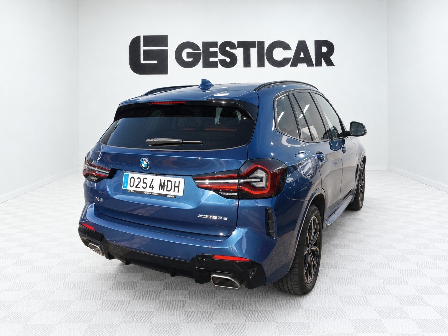 BMW X3 XDRIVE30E X LINE 2