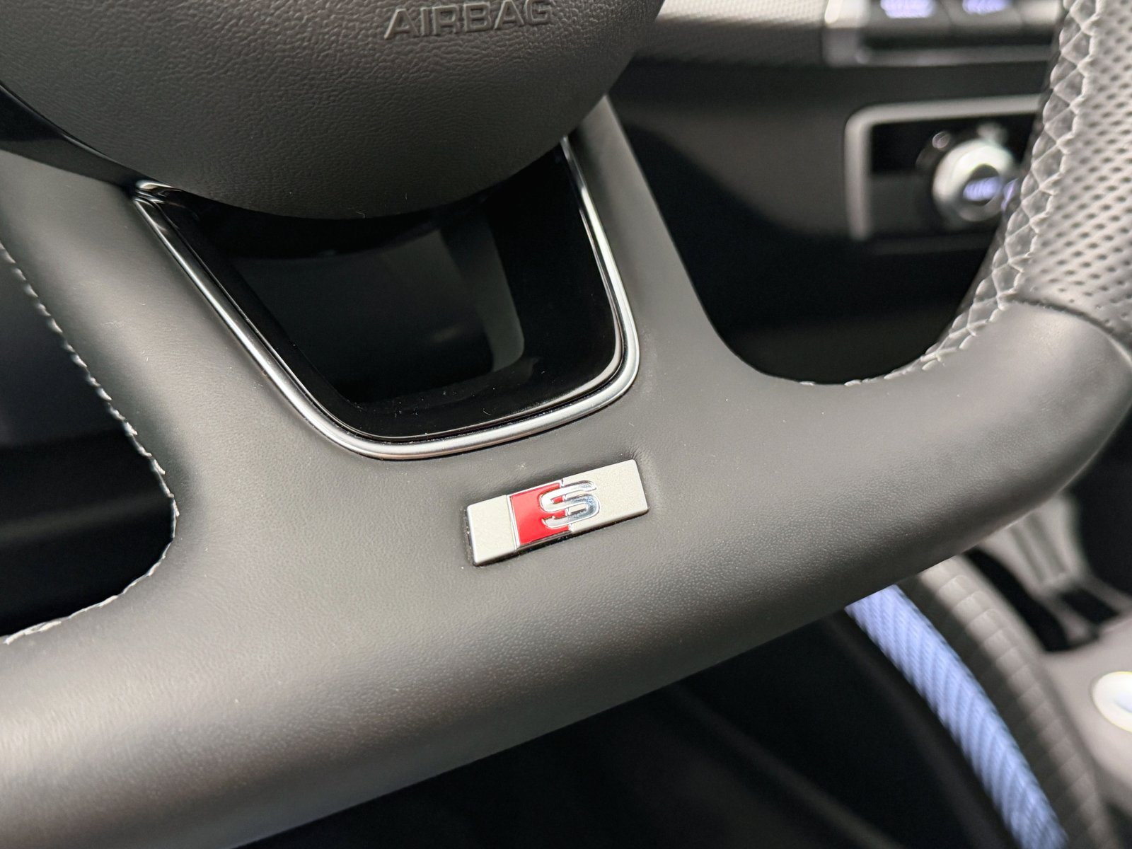 AUDI Q2 35TDI 150CV STRONIC ADRENALIN 31