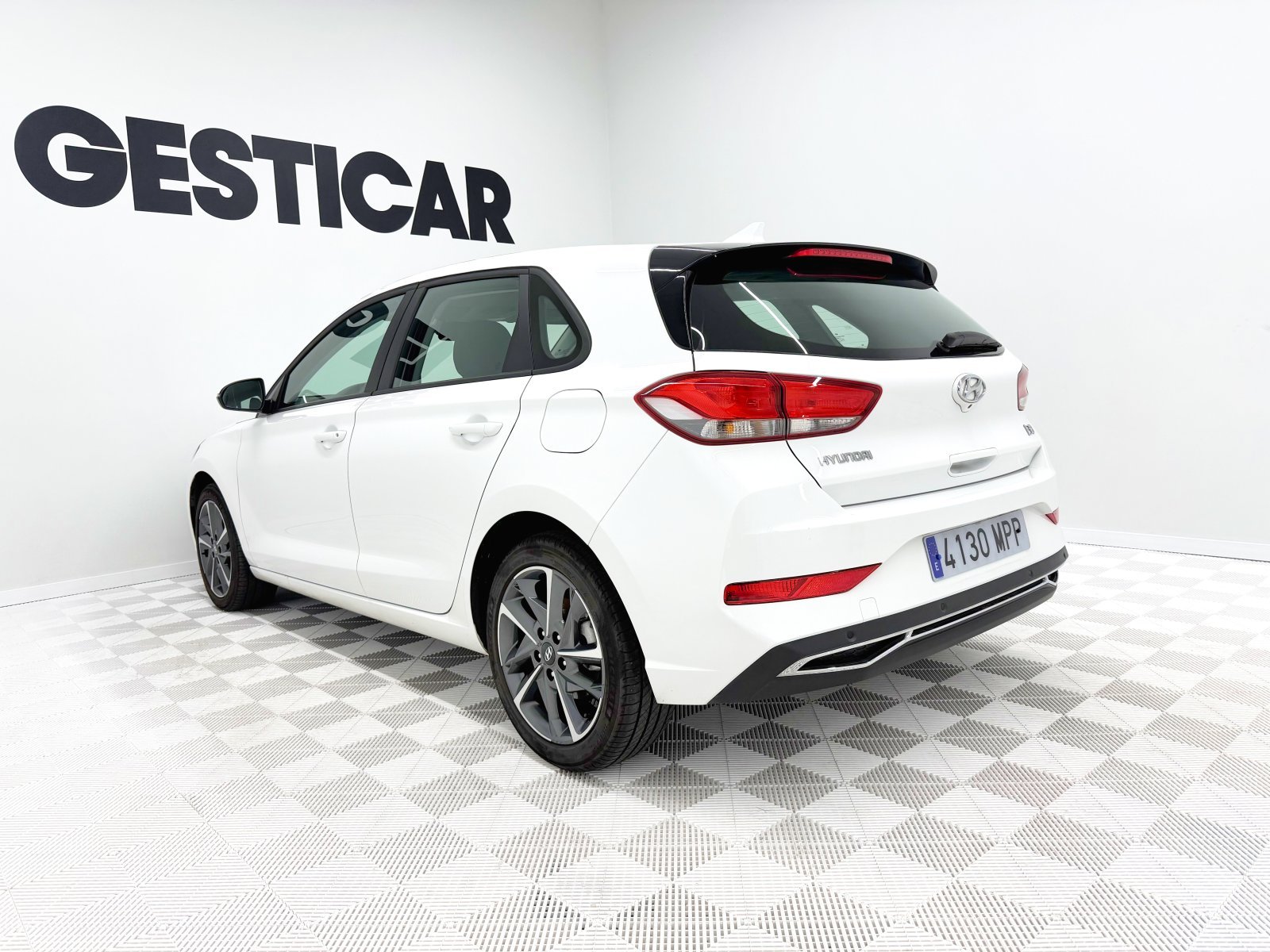 HYUNDAI I30 1.5 DPI KLASS SLX 9