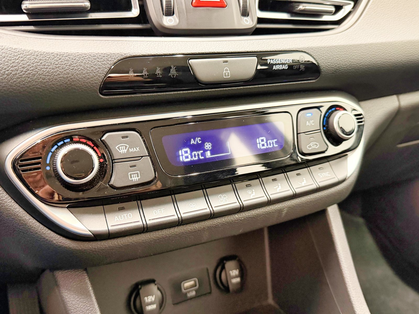 HYUNDAI I30 1.5 DPI KLASS SLX 28
