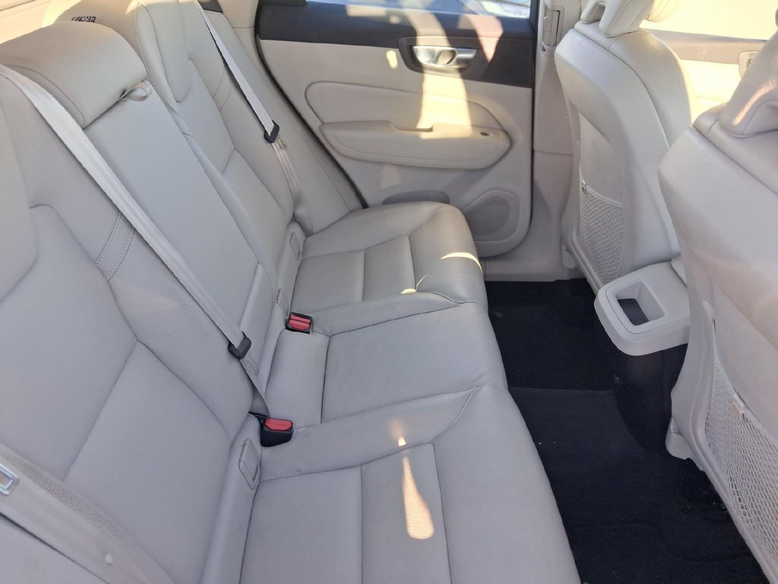 VOLVO XC60 2.0 B4 G INSCRIPTION AUTO 11 
