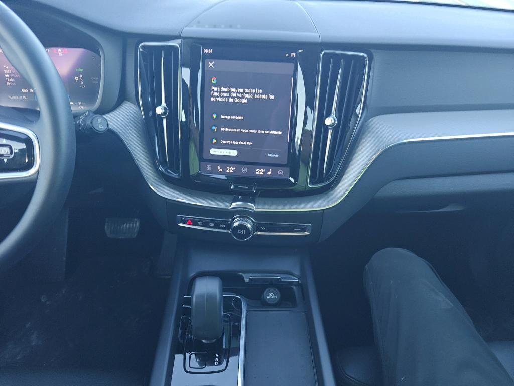 VOLVO XC60 2.0 T6 AWD RECHARGE PLUS DARK AUTO 9