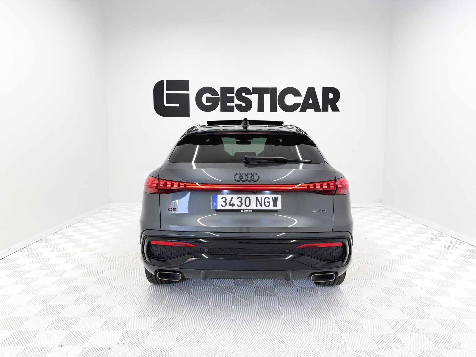 AUDI Q5 SPORTBACK 2.0 E-HYBRID QUATTRO 220 BLACK LINE 2025 14