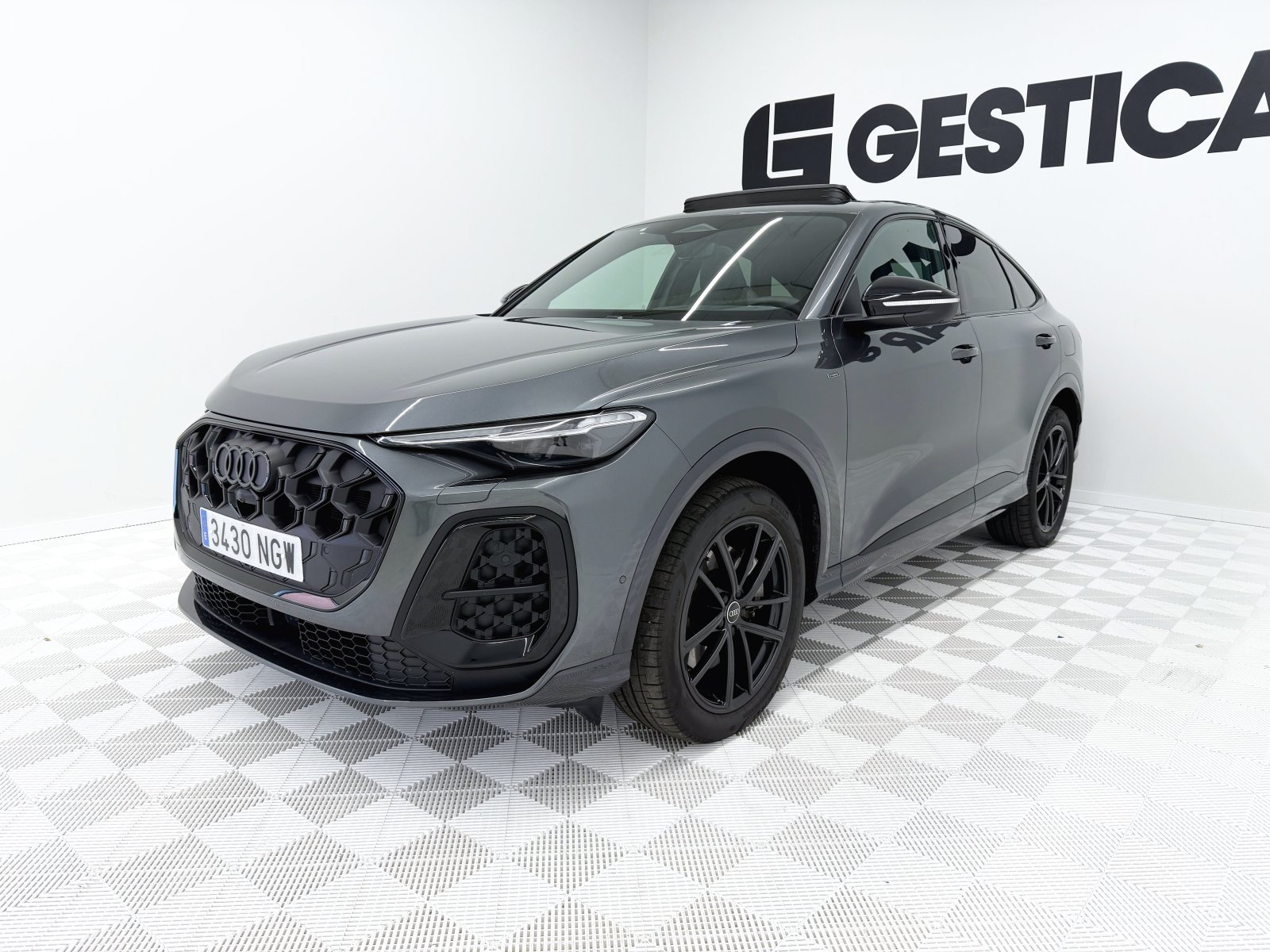 AUDI Q5 SPORTBACK 2.0 E-HYBRID QUATTRO 220 BLACK LINE 2025 7