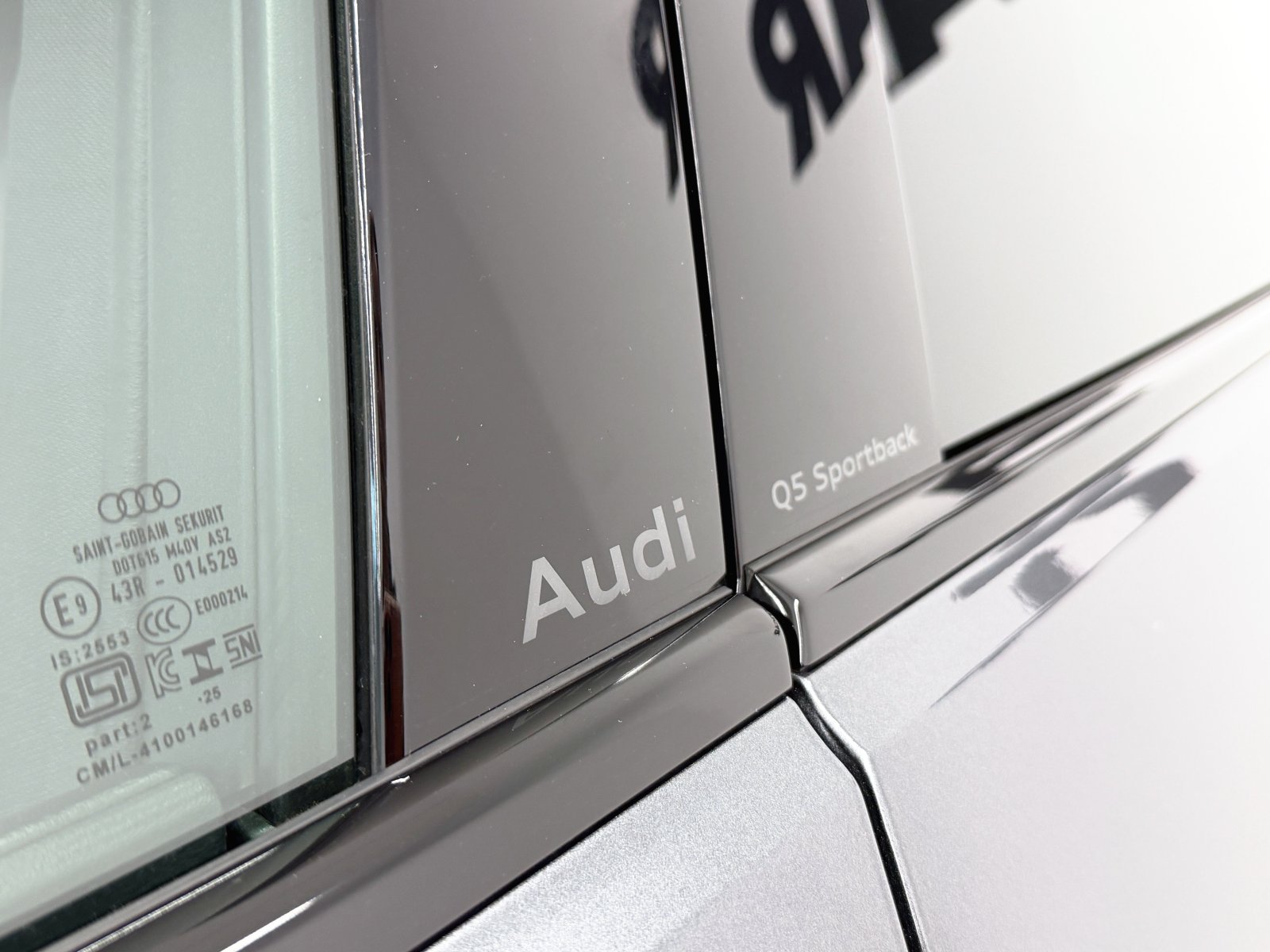 AUDI Q5 SPORTBACK 2.0 E-HYBRID QUATTRO 220 BLACK LINE 2025 11