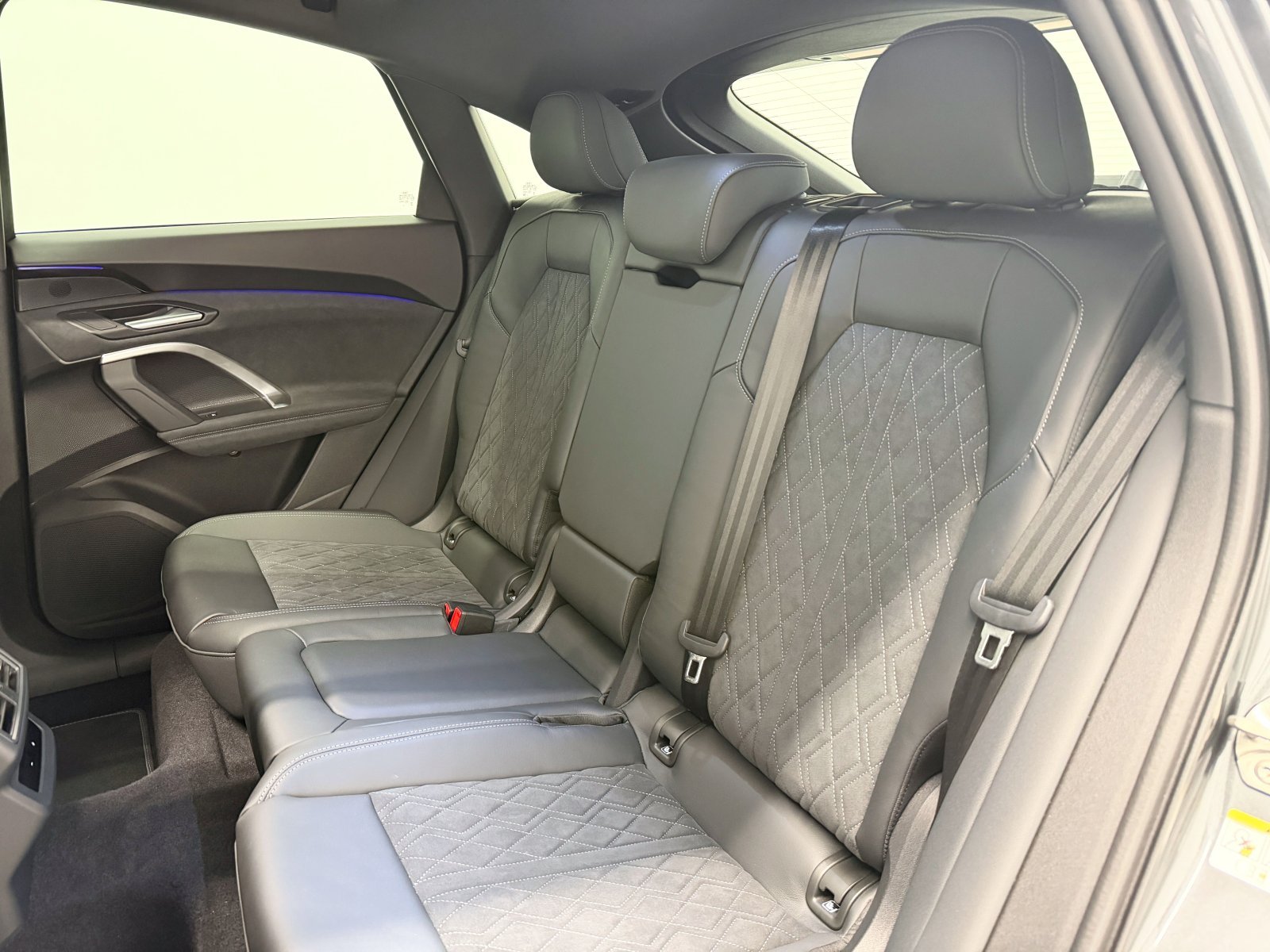 AUDI Q5 SPORTBACK 2.0 E-HYBRID QUATTRO 220 BLACK LINE 2025 49