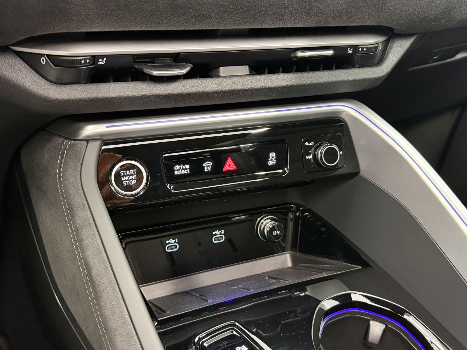AUDI Q5 SPORTBACK 2.0 E-HYBRID QUATTRO 220 BLACK LINE 2025 39