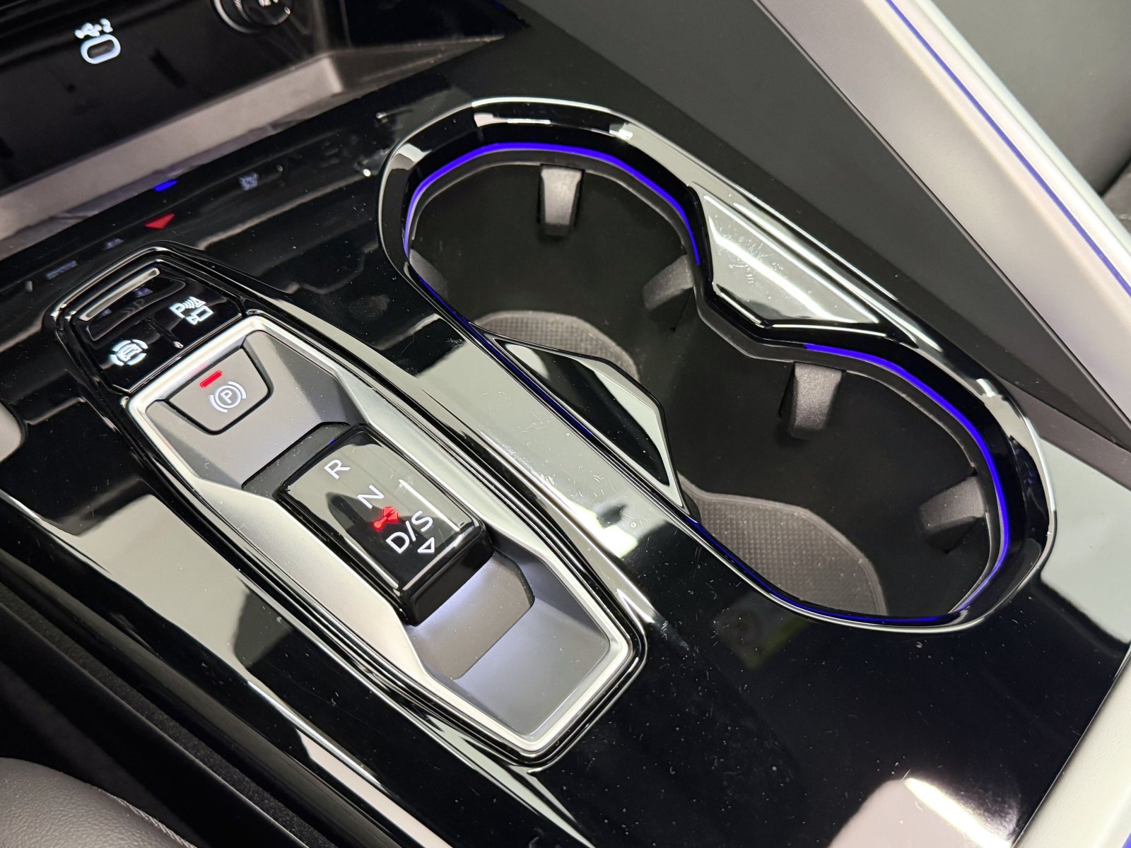 AUDI Q5 SPORTBACK 2.0 E-HYBRID QUATTRO 220 BLACK LINE 2025 40