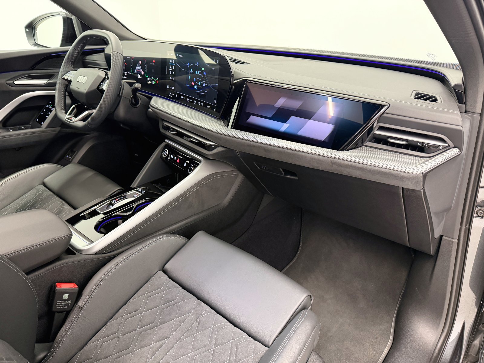 AUDI Q5 SPORTBACK 2.0 E-HYBRID QUATTRO 220 BLACK LINE 2025 42