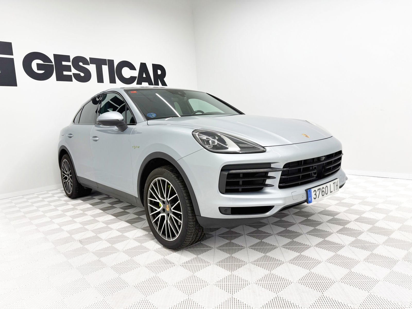 PORSCHE CAYENNE COUPE Coupe E-Hybrid 340 kW (462 CV) 10