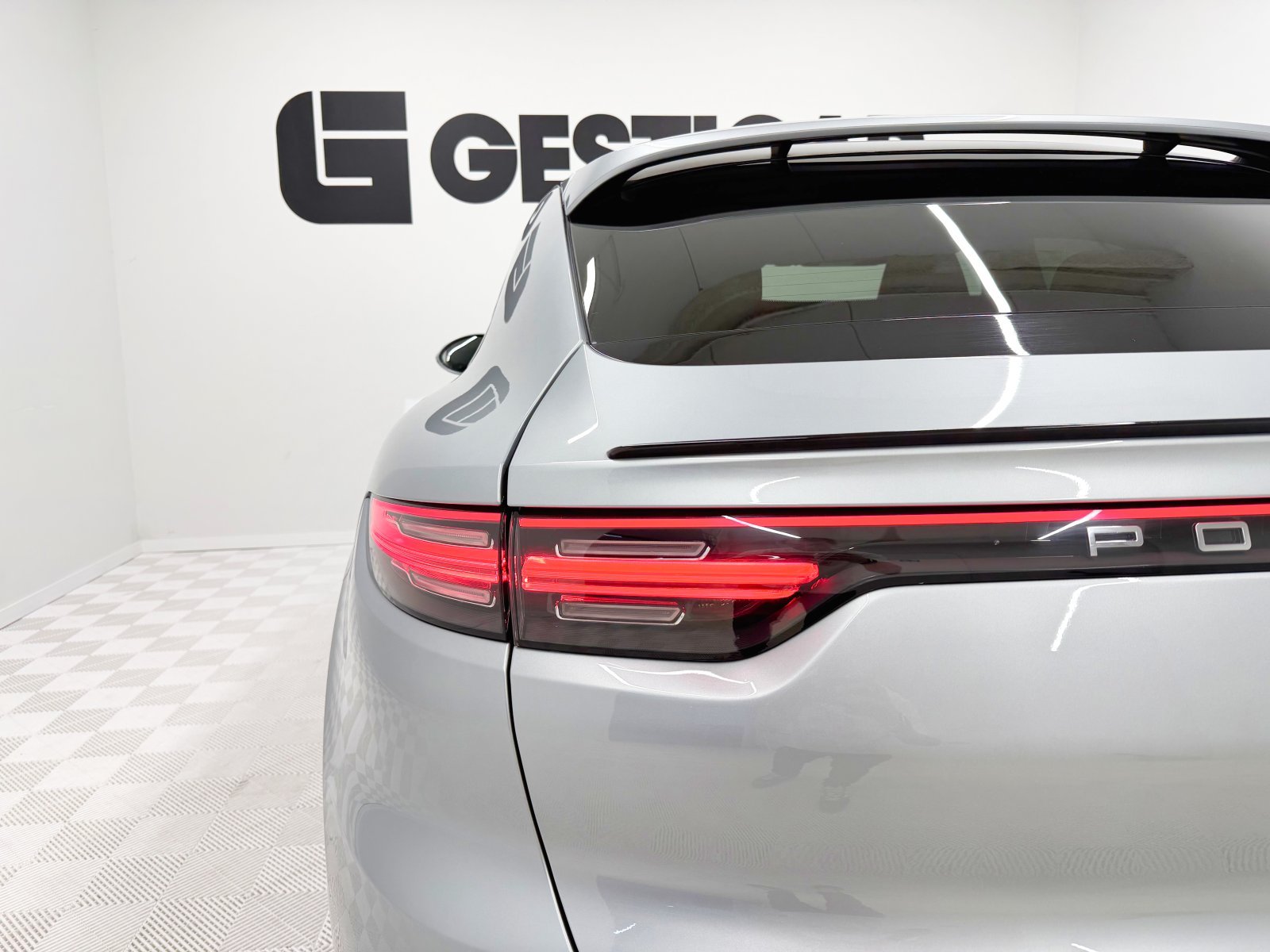 PORSCHE CAYENNE COUPE Coupe E-Hybrid 340 kW (462 CV) 15