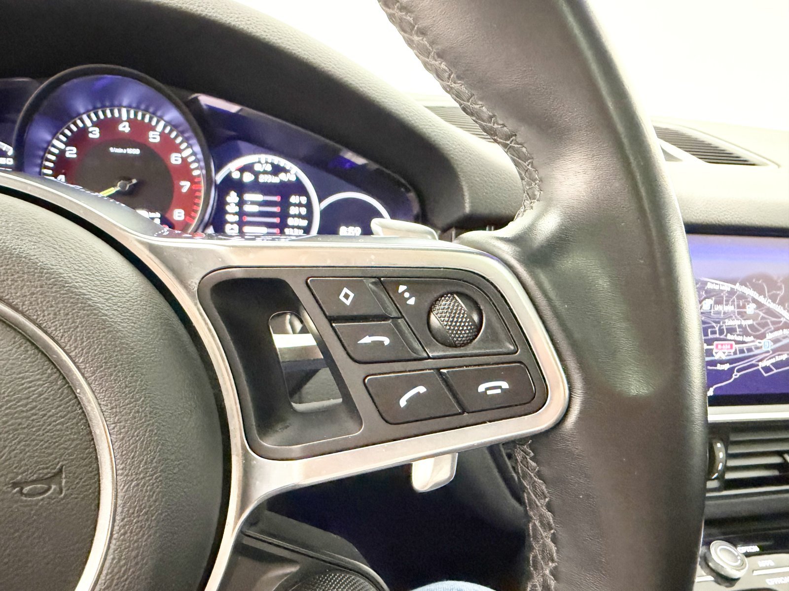 PORSCHE CAYENNE COUPE Coupe E-Hybrid 340 kW (462 CV) 31