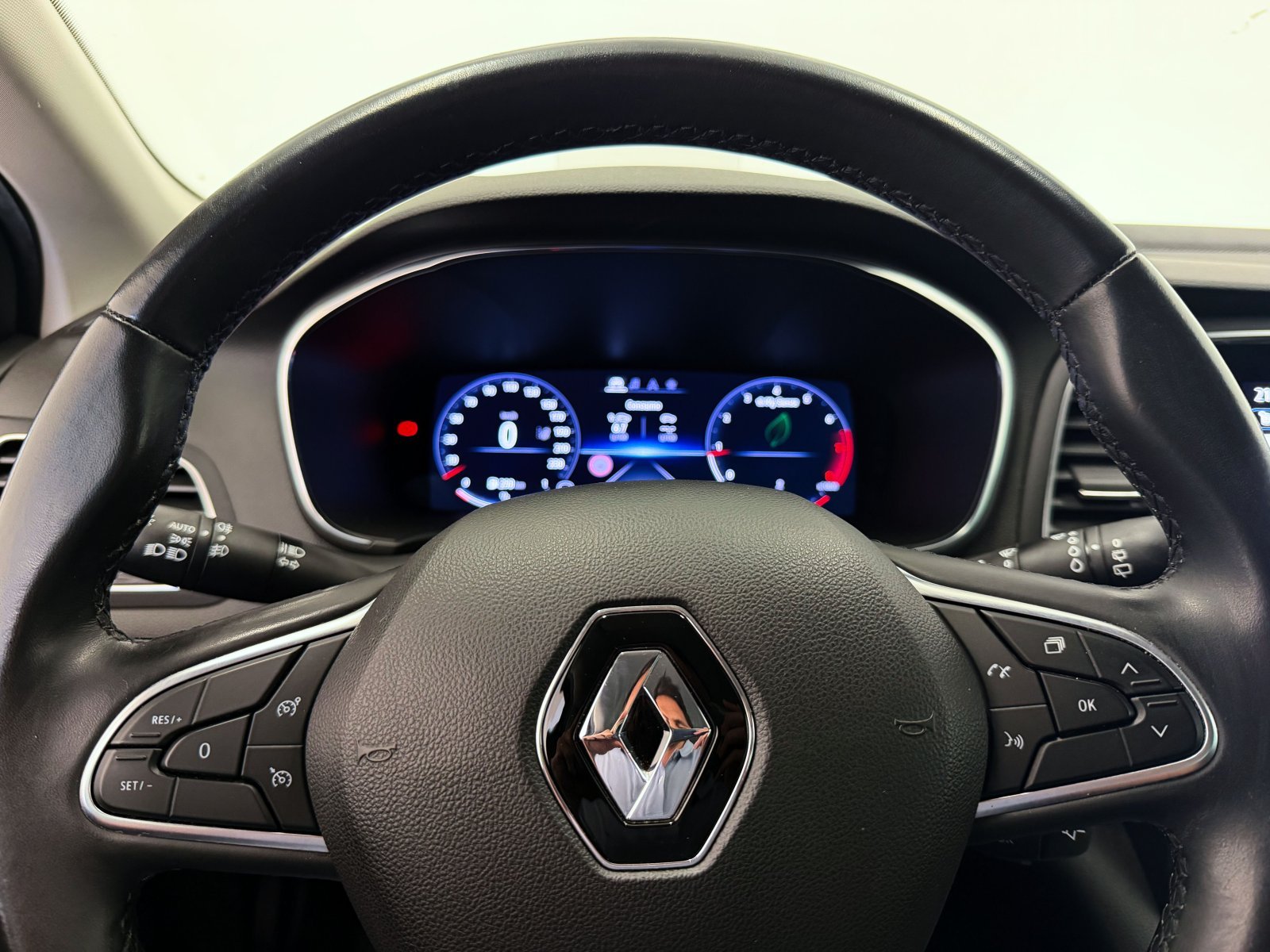 RENAULT MéGANE ZEN TCE 103 KW 23 