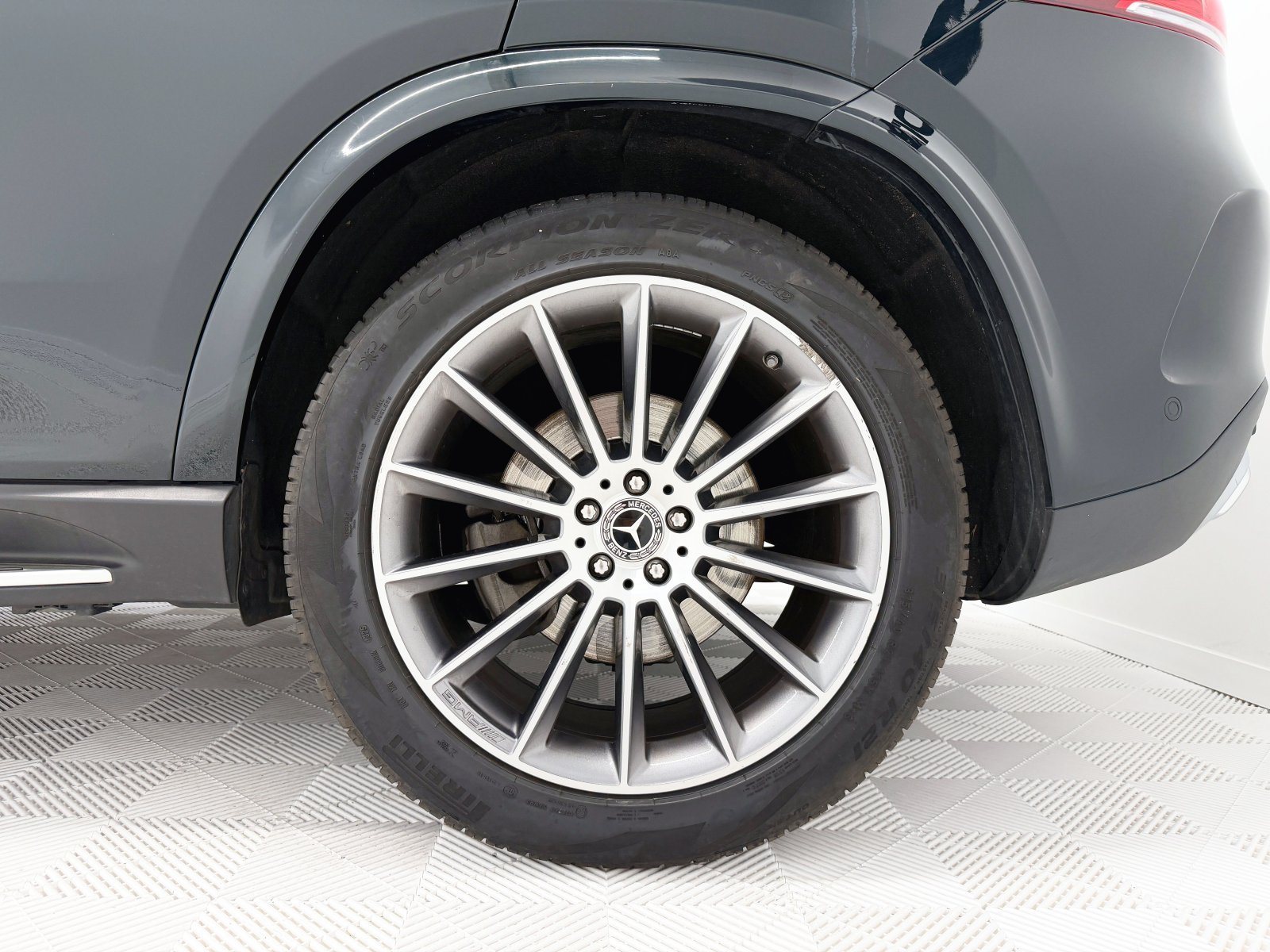 MERCEDES CLASE GLE 400 D 4MATIC 23 