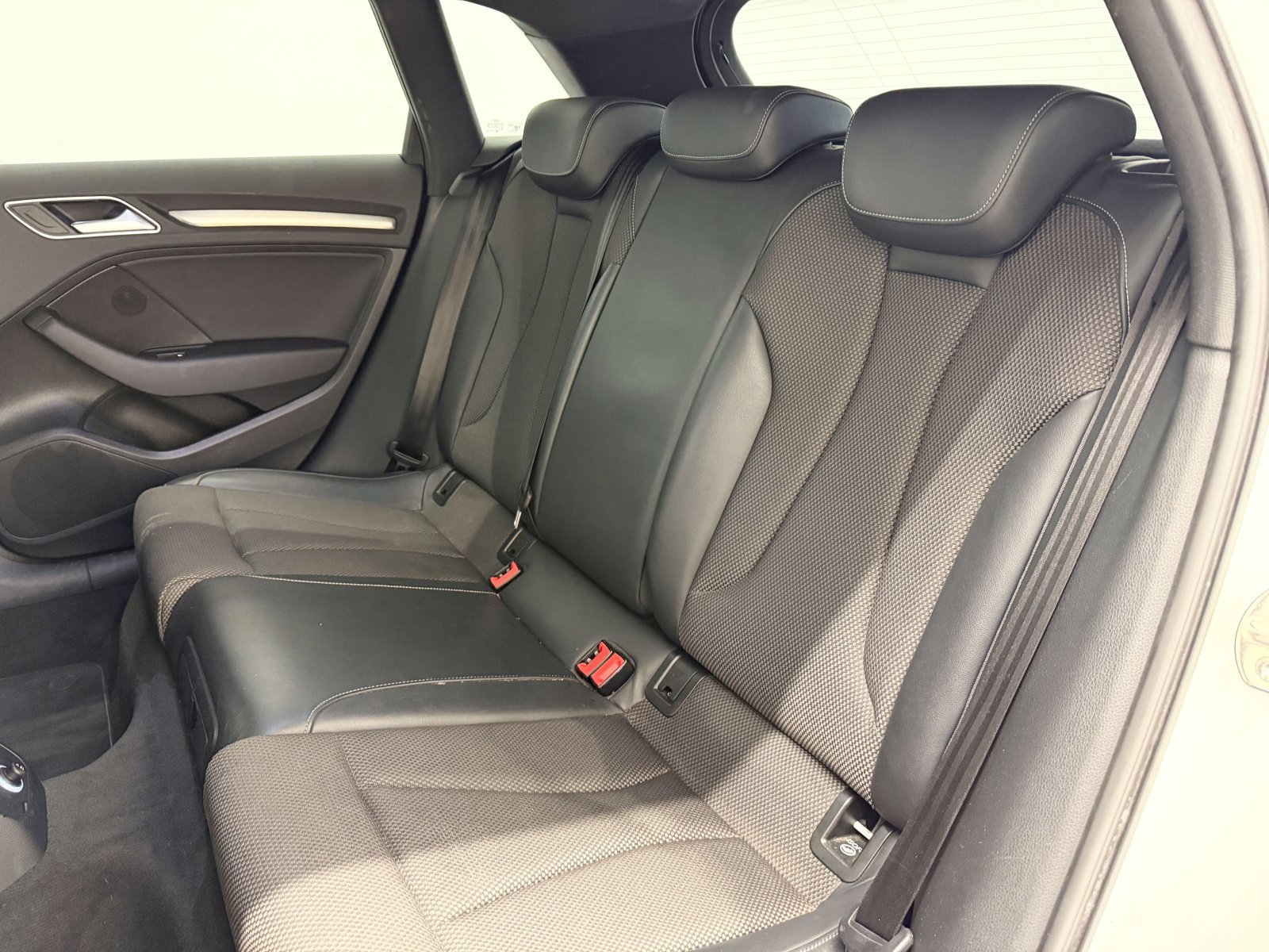 AUDI A3 SPORTBACK S-LINE 1.5 TFSI STRONIC 43