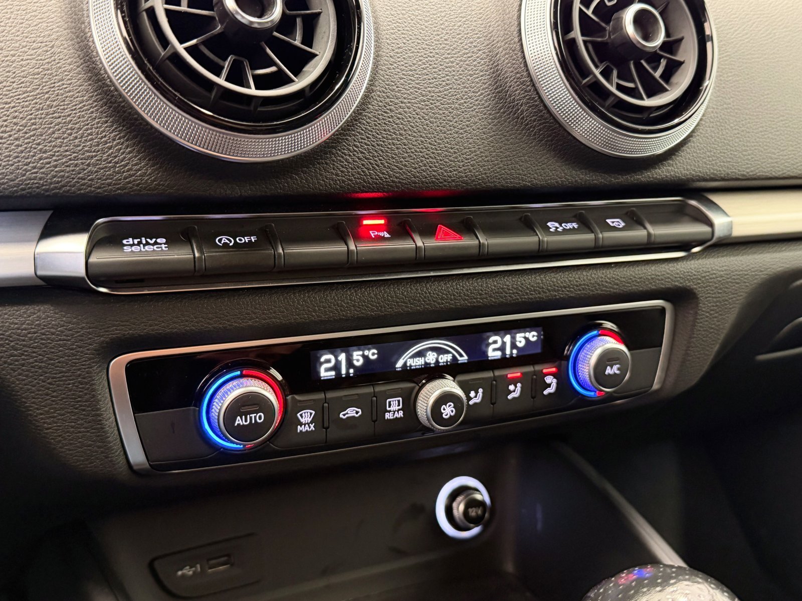 AUDI A3 SPORTBACK S-LINE 1.5 TFSI STRONIC 33