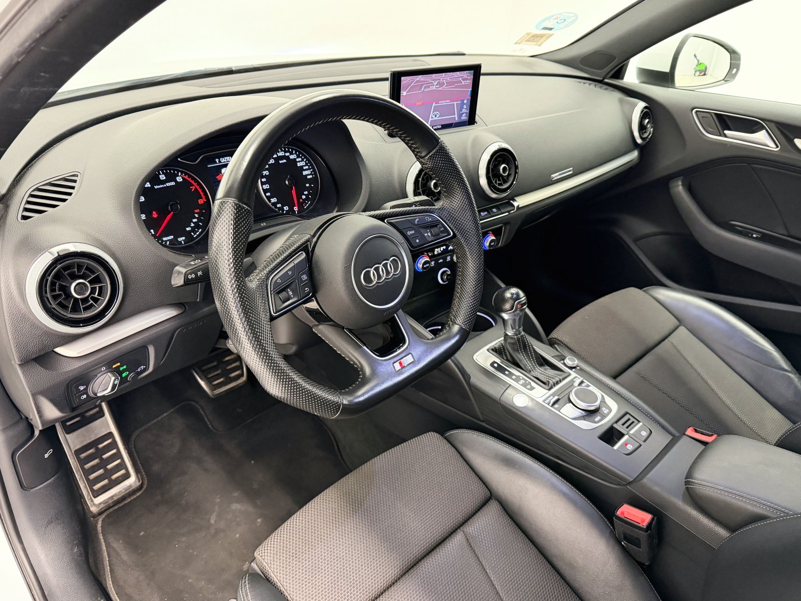 AUDI A3 SPORTBACK S-LINE 1.5 TFSI STRONIC 23