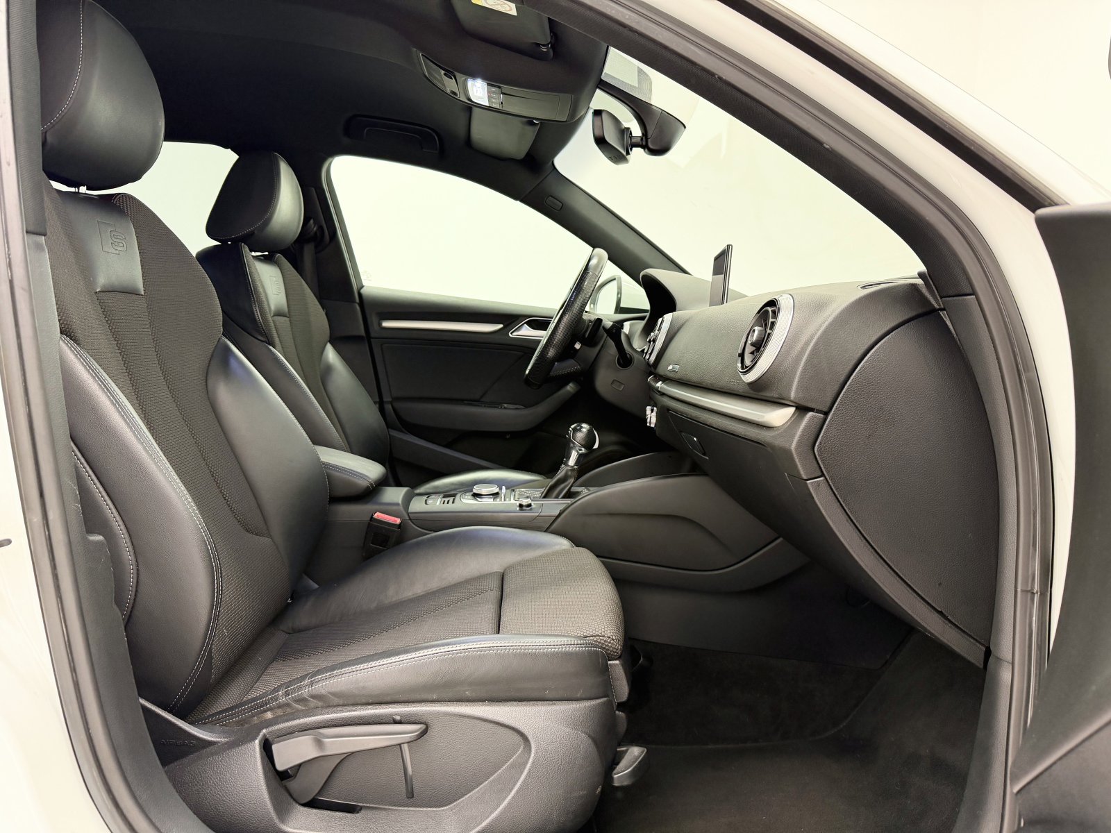 AUDI A3 SPORTBACK S-LINE 1.5 TFSI STRONIC 39