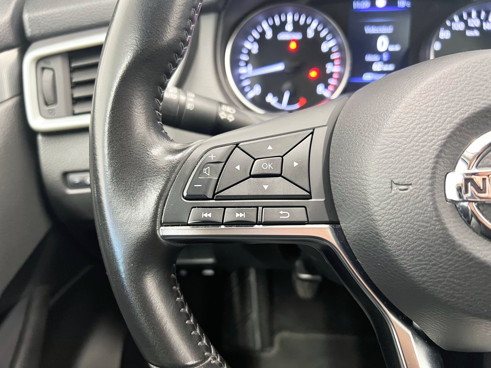 NISSAN QASHQAI DIGT 103 KW E6D NCONNECTA 27 
