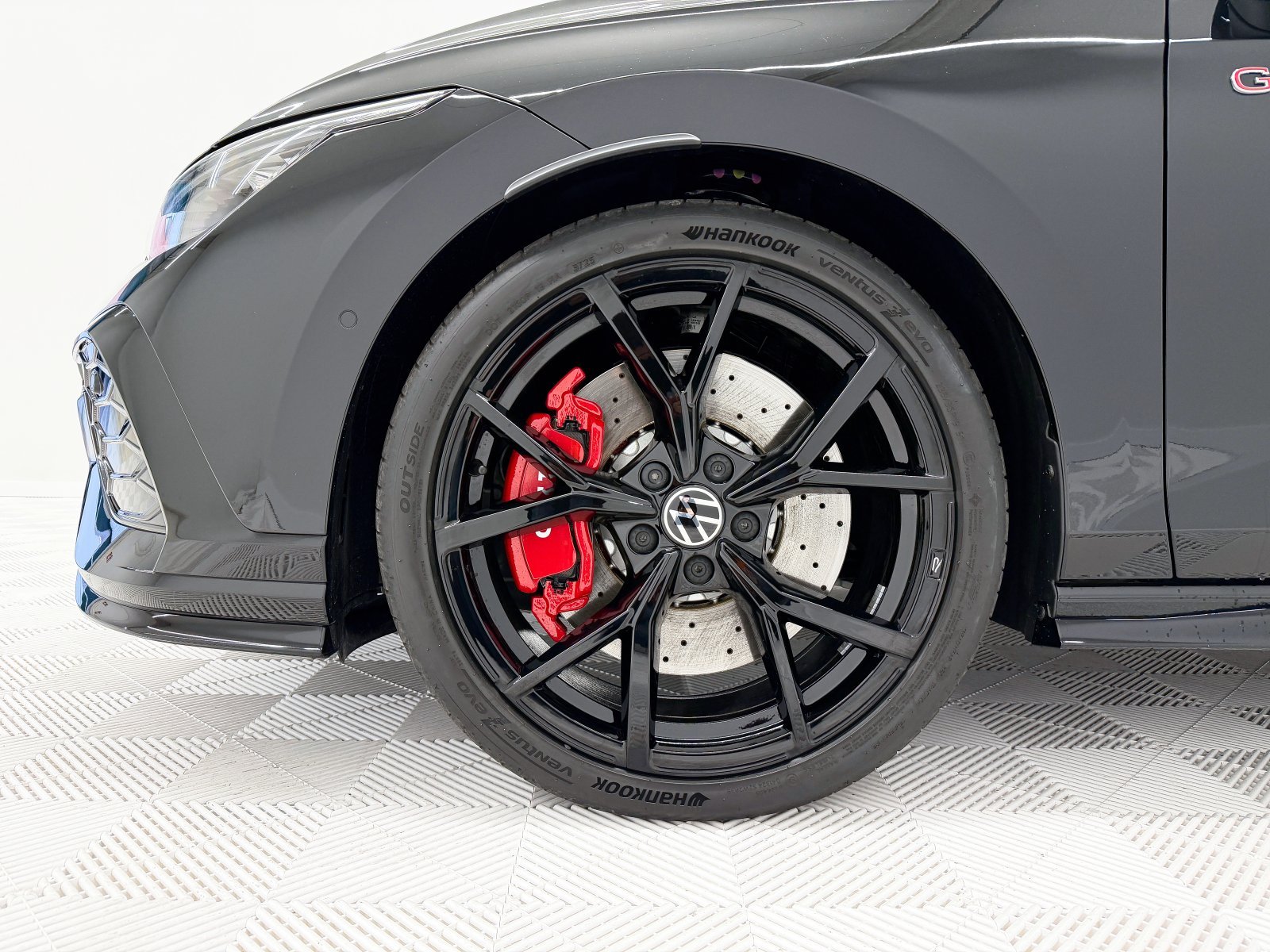 VOLKSWAGEN GOLF GTI CLUBSPORT 2.0 TSI 221KW DSG 23