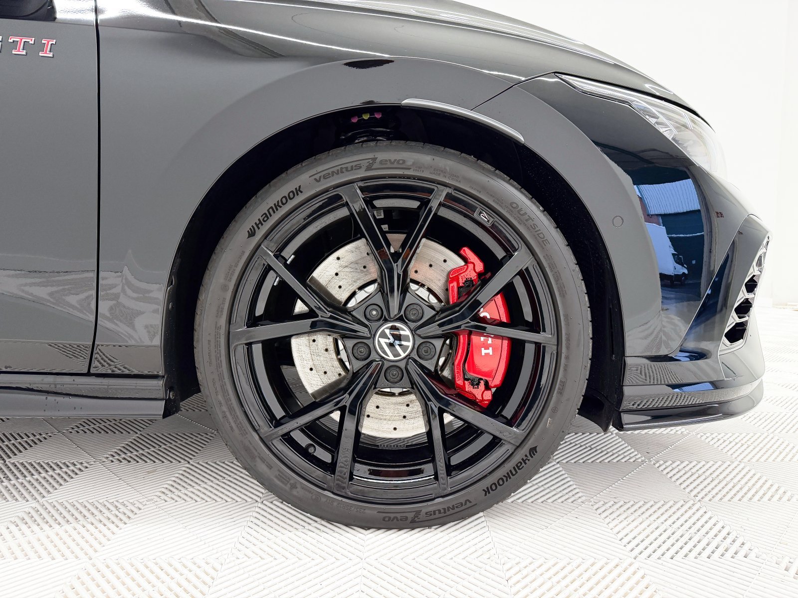 VOLKSWAGEN GOLF GTI CLUBSPORT 2.0 TSI 221KW DSG 22