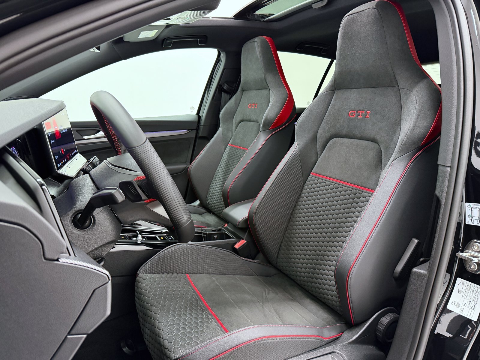VOLKSWAGEN GOLF GTI CLUBSPORT 2.0 TSI 221KW DSG 26