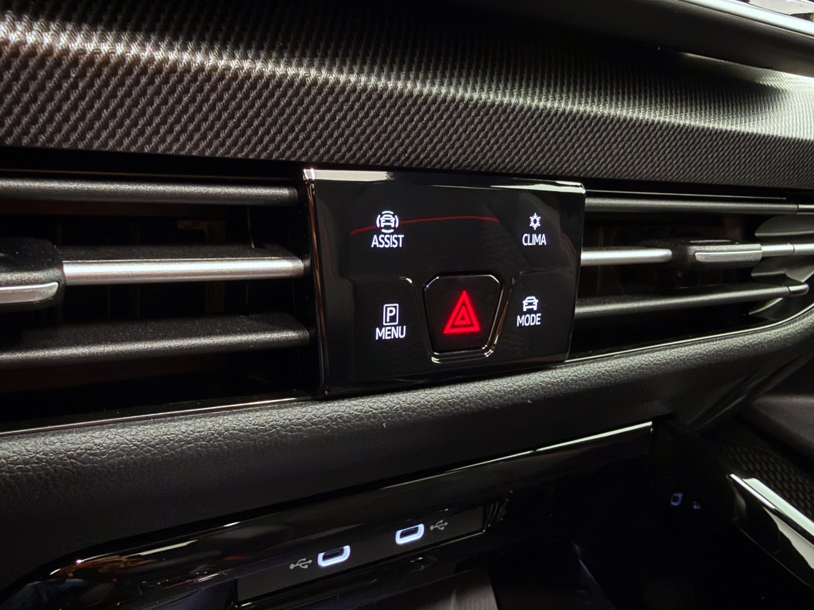 VOLKSWAGEN GOLF GTI CLUBSPORT 2.0 TSI 221KW DSG 41