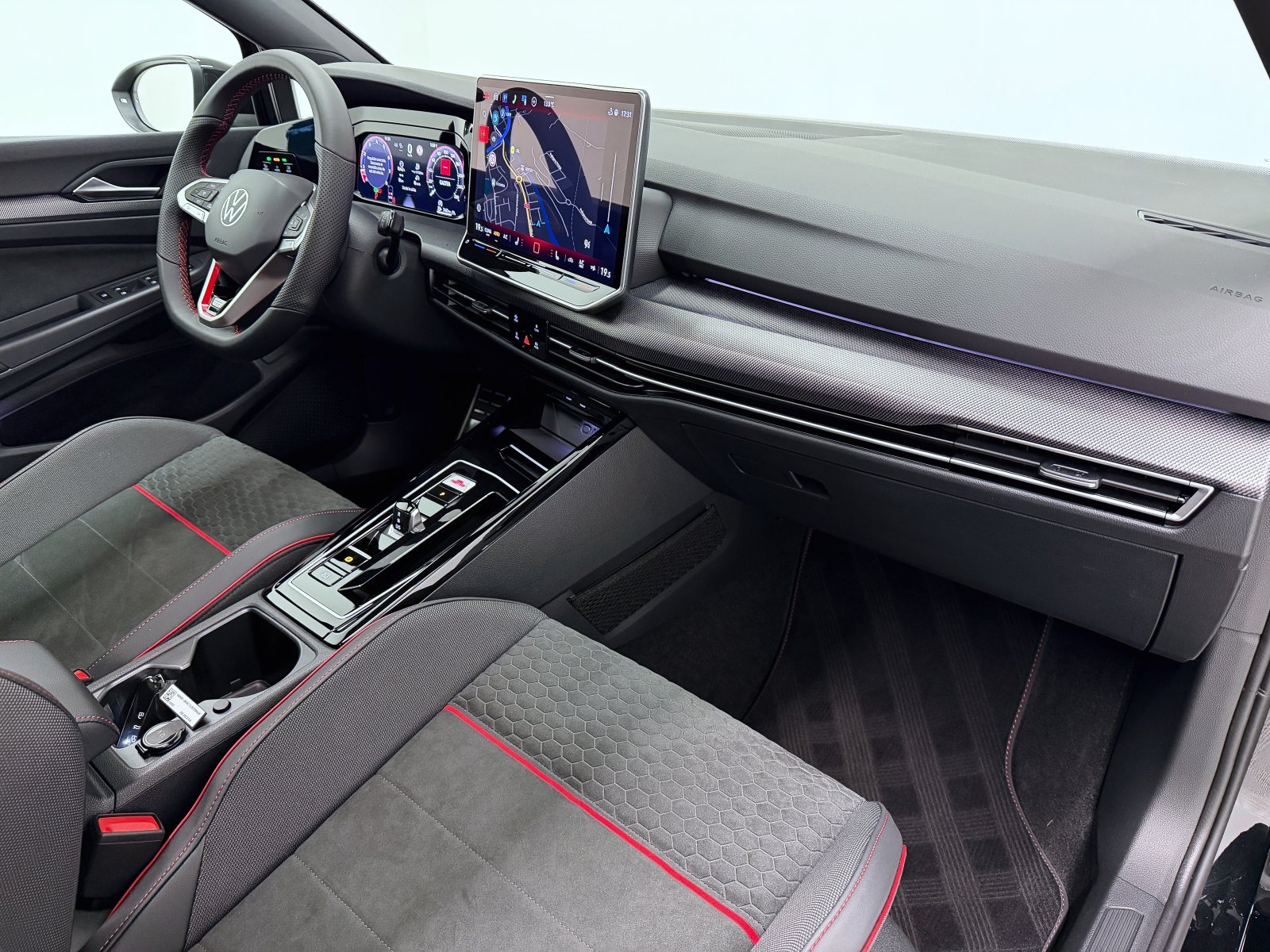 VOLKSWAGEN GOLF GTI CLUBSPORT 2.0 TSI 221KW DSG 47