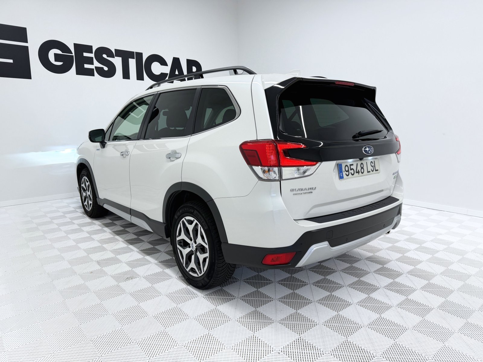SUBARU FORESTER 10