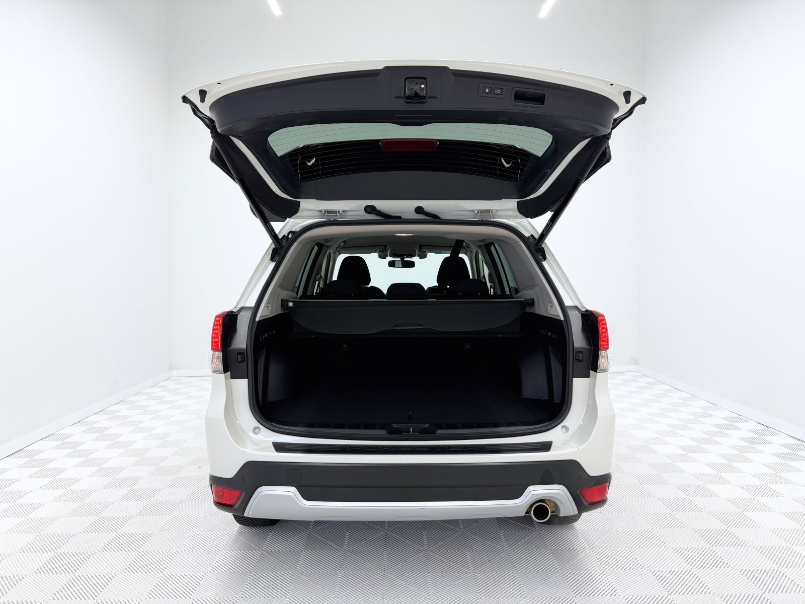 SUBARU FORESTER 13