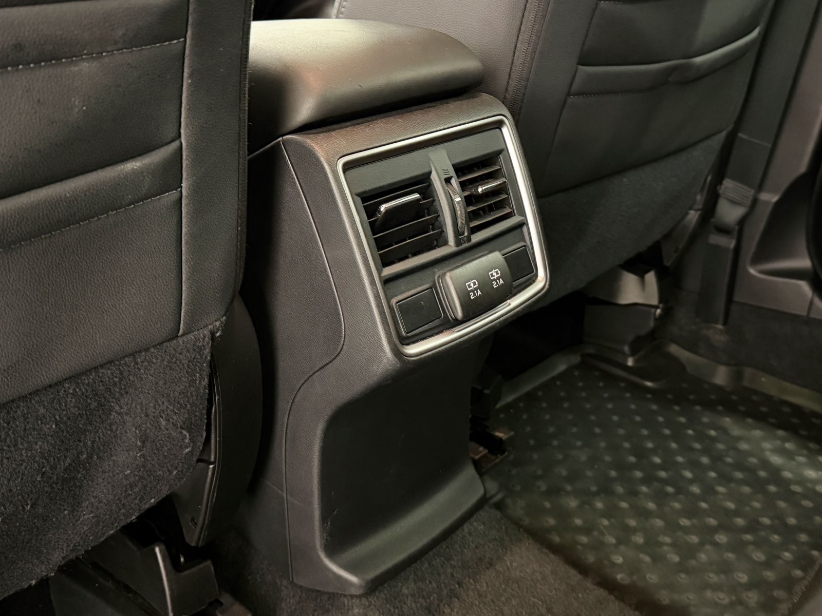 SUBARU FORESTER 49