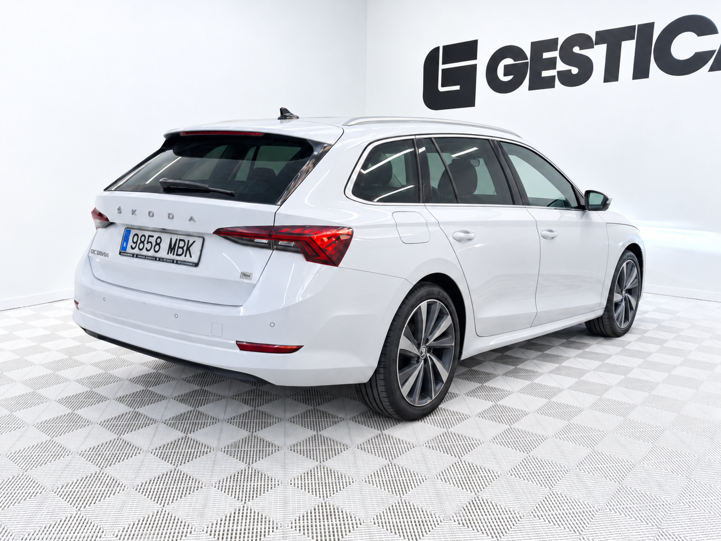 SKODA OCTAVIA 2.0 TDI DSG STYLE 2